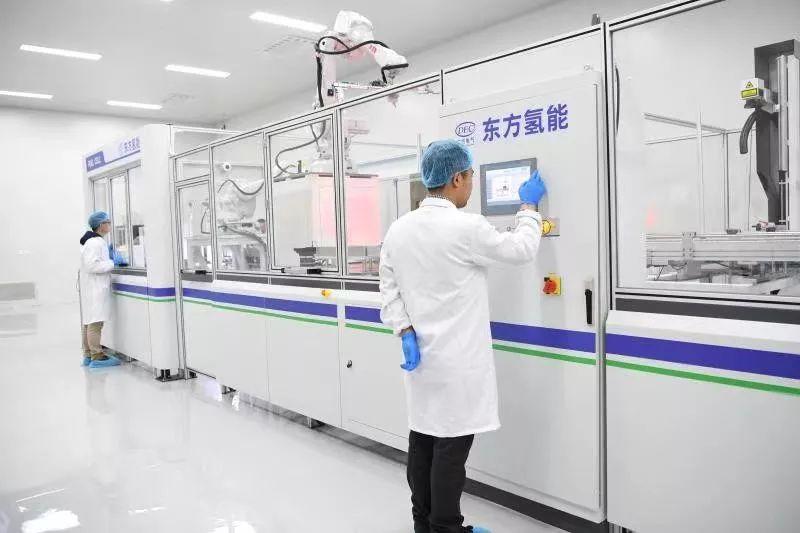 東方氫能走在燃料電池汽車示范推廣的前列