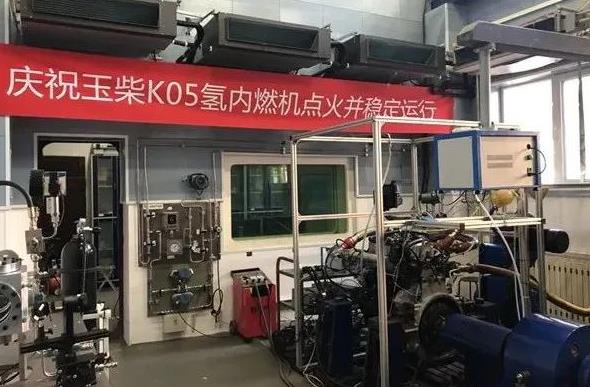 玉柴發(fā)布了中國第一臺商用車燃?xì)浒l(fā)動(dòng)機(jī).jpg